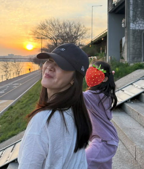 배우 최지우와 딸/최지우 인스타그램