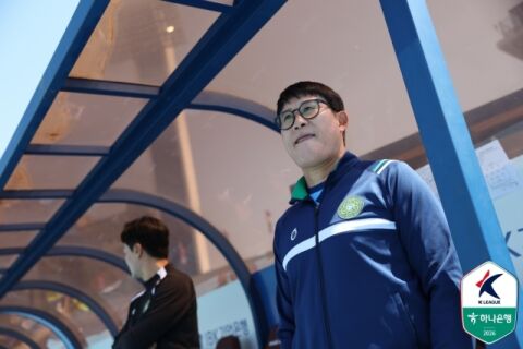 '5G 무패 행진' 김포 고정운 감독의 경계, "서울 이랜드 전방 압박 좋은 팀...후반전에 결과 나올 것" [MD현장]