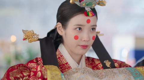 '21세기 대군부인' 아이유라 가능했다&hellip;&hearts;변우석과 달달 로맨스