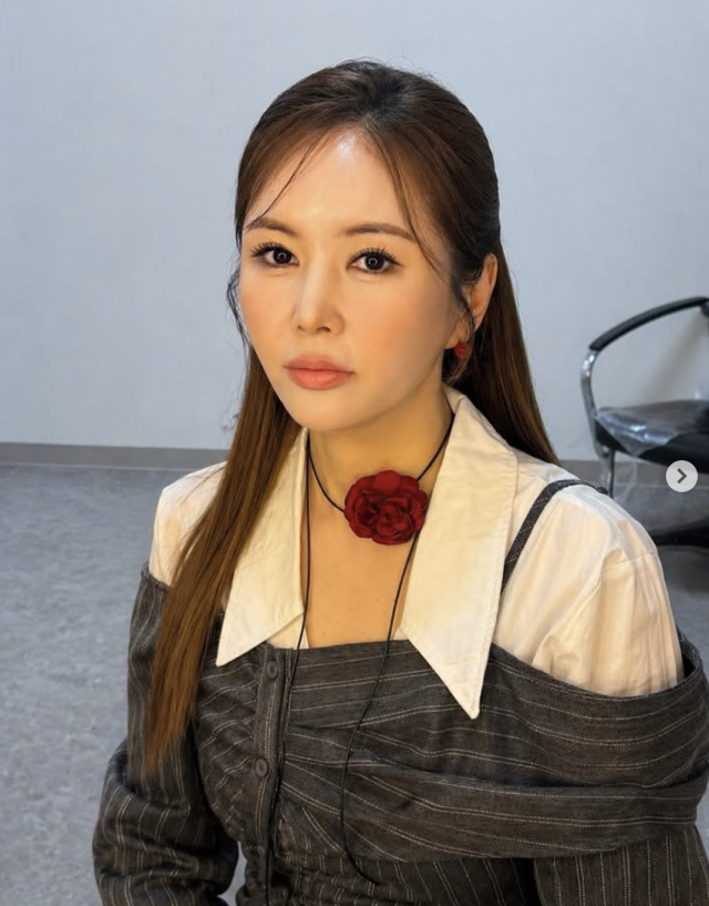 장영란이 어버이날을 맞아 아들에게 받은 특별한 선물을 공개했다. / 장영란 SNS