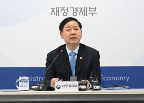 구윤철 장관 &ldquo;삼성전자 파업으로 반도체 활황 특수 놓쳐선 안 돼&rdquo;