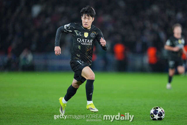 13일 프랑스 '레퀴프' 보도에 따르면 파리 셍제르망(PSG)이 이강인과 재계약 논의를 중단하면서 아틀레티코 마드리드 이적 가능성이 제기되고 있다./게티이미지코리아