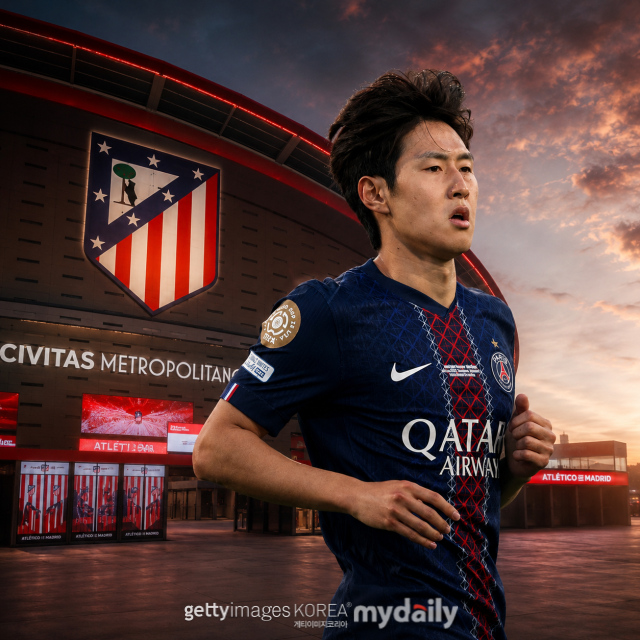 13일 프랑스 '레퀴프' 보도에 따르면 파리 셍제르망(PSG)이 이강인과 재계약 논의를 중단하면서 아틀레티코 마드리드 이적 가능성이 제기되고 있다./게티이미지코리아(AI 합성 이미지)