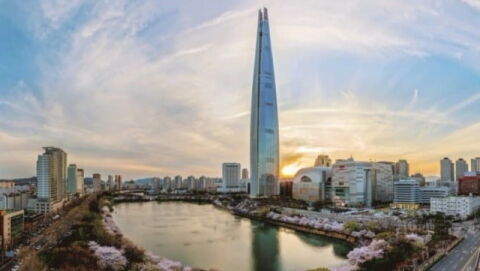 롯데물산, 창사 이래 첫 희망퇴직&hellip;&ldquo;사업 재편 신호탄&rdquo;