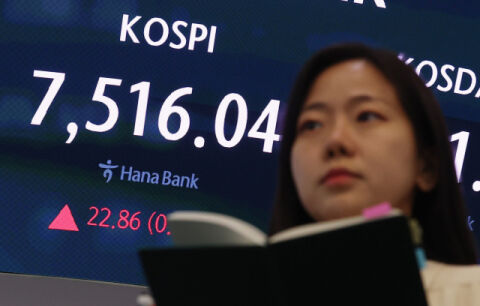 코스피, 삼전&middot;닉스 가고 산업재 오나&hellip;차기 황제주도 &lsquo;주목&rsquo;