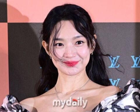 신민아, 1인 2역 스릴러 '눈동자' 6월 개봉