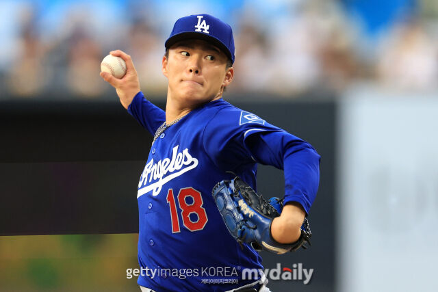 야마모토 요시노부가 선발 등판해 투구하고 있다./게티이미지코리아