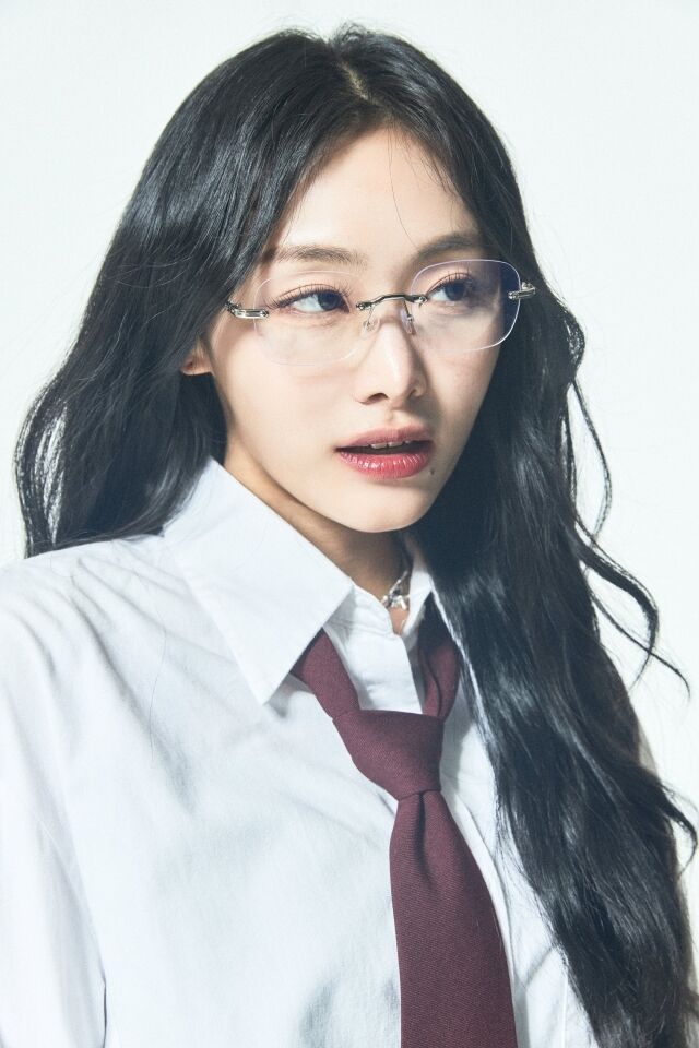두산 베어스가 20일 NC전 시구자로 배우 정희수를 초청했다./두산 베어스