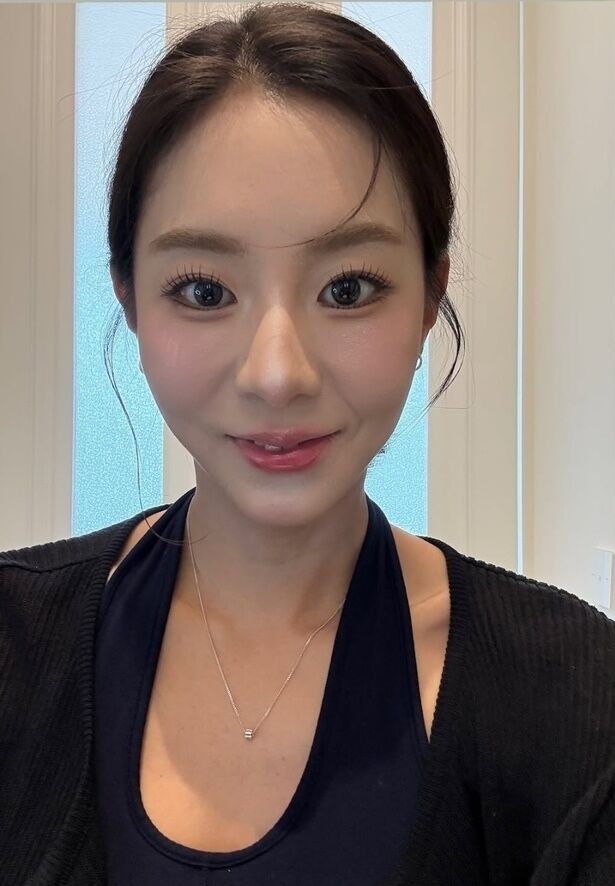 유이가 중국식 메이크업에 도전한 근황을 전했다. / 유이 SNS