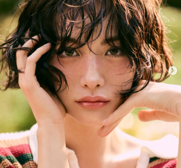 나나(본명 임진아)의 집에 몰래 들어가 강도질을 저지른 30대 남성이 도리어 나나에게 살인미수 누명을 씌우려다 무고 혐의로 검찰 수사를 받게 됐다./나나 소셜미디어