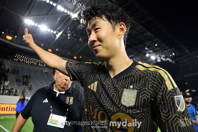 흥민은 23일(이하 한국시각) 구단 공식 기자회견을 통해 다가오는 2026 국제축구연맹(FIFA) 북중미 월드컵을 두고 기대감을 표출했다.게티이미지코리아