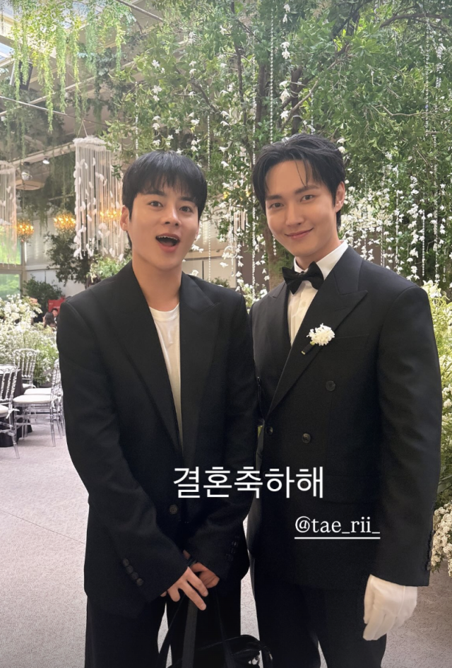 이태리의 비공개 결혼식 현장이 공개됐다. / 김홍인 SNS