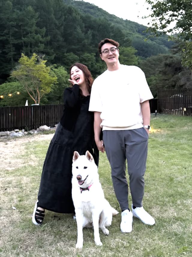 개그우먼 심진화가 반려견과 함께하는 평범한 아침 속 진솔한 마음을 전했다. / 심진화 SNS
