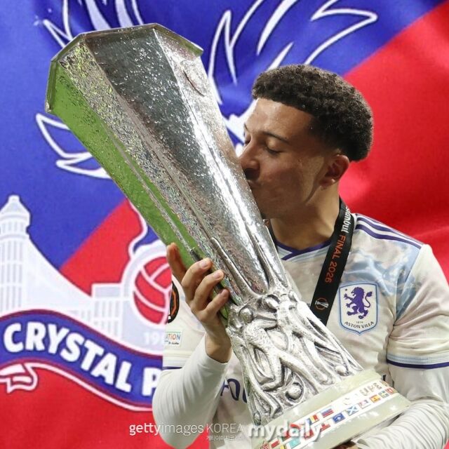 27일 영국 '기브미스포츠' 보도에 따르면 크리스탈 팰리스가 올여름 맨체스터 유나이티드와 결별하는 제이든 산초(아스톤 빌라) 영입에 관심을 드러내고 있다./게티이미지코리아