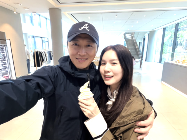 진태현이 JTBC '이혼숙려캠프' 하차 이후에도 아내 박시은과 변함없이 다정한 근황을 전했다. / 진태현 SNS