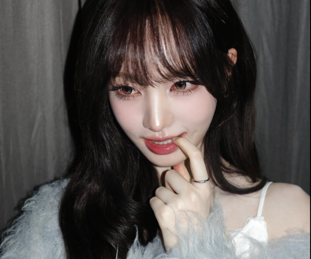아이브 리즈는 그야말로 물오른 비주얼을 자랑하며 '인형의 환생'을 연상케했다./리즈 소셜미디어