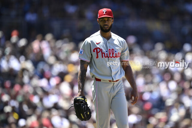 MLB 필라델피아 필리스 투수 크리스토페르 산체스가 28일(한국시간) 열린 샌디에이고 파드리스와 원정 경기에 선발 등판했다. 그는 이날 구단 역사상 최장인 44.2이닝 무실점 기록을 달성했다./게티이미지코리아