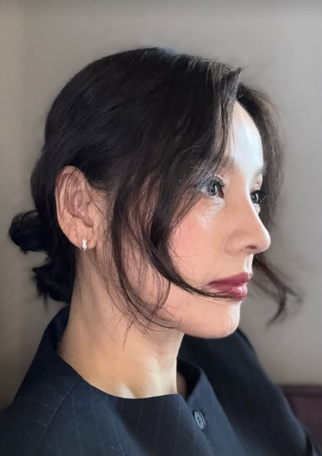 李尚顺的女友李孝利，时隔许久首次化全妆……散发着明星光环