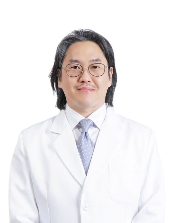 경희대병원 성형외과 강상윤 교수. /경희대병원