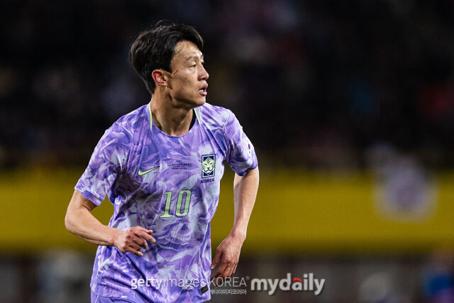 대한민국 축구대표팀 미드필더 이재성이 지난 3월 31일 펼쳐진 오스트리아와의 경기를 치르고 있다./게티이미지코리아