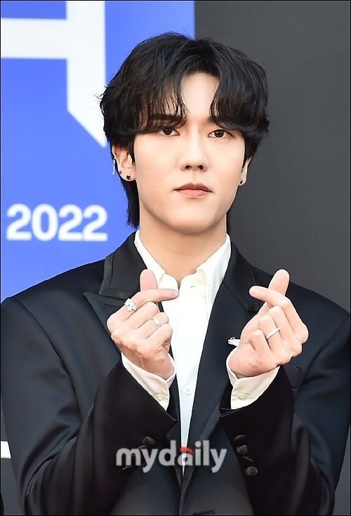 그룹 오메가엑스 정훈 / 마이데일리