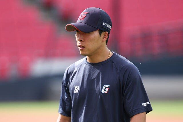 롯데 자이언츠 김동혁이 2일 광주 KIA챔피언스필드에서 훈련하고 있다./롯데 자이언츠 제공