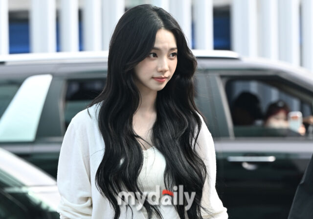▲ 알레르기에 부은 이마.