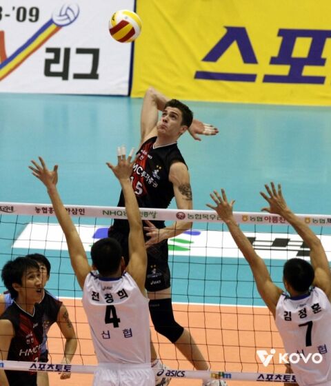 '42세 그로저도 뛰는데&hellip;' 불혹 앞둔 전 현대캐피탈 앤더슨 튀르키예리그서 선수 생활 이어가