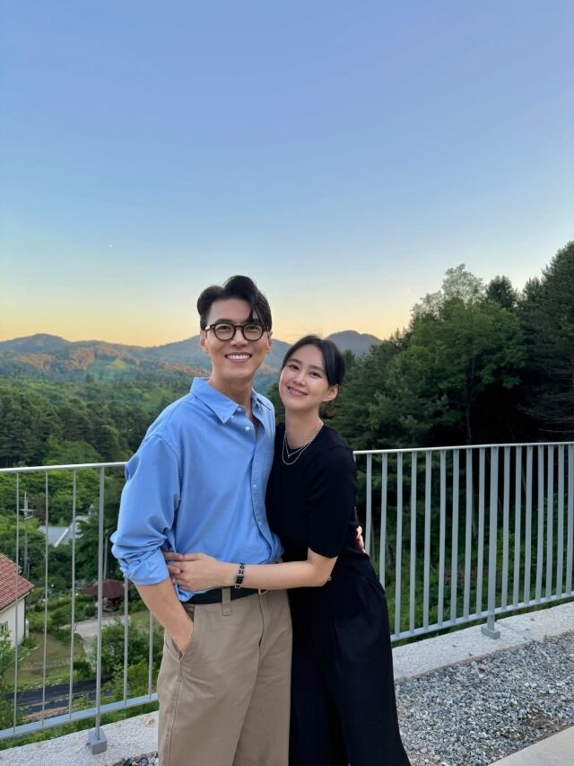 송재희 지소연