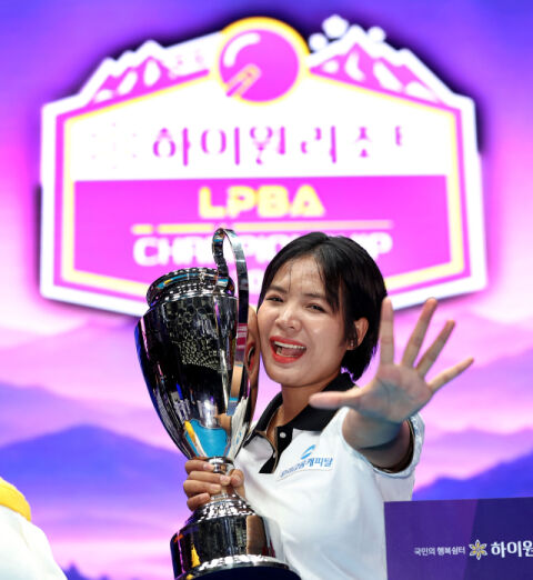 '캄보디아 특급'이 '당구 여제' 꺾었다!&hellip;스롱, LPBA 2차 투어 결승전서 김가영 제압하고 역대 두 번째 10회 우승 달성