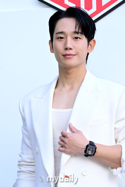 [MD포토] 정해인 '설레는 눈맞춤'