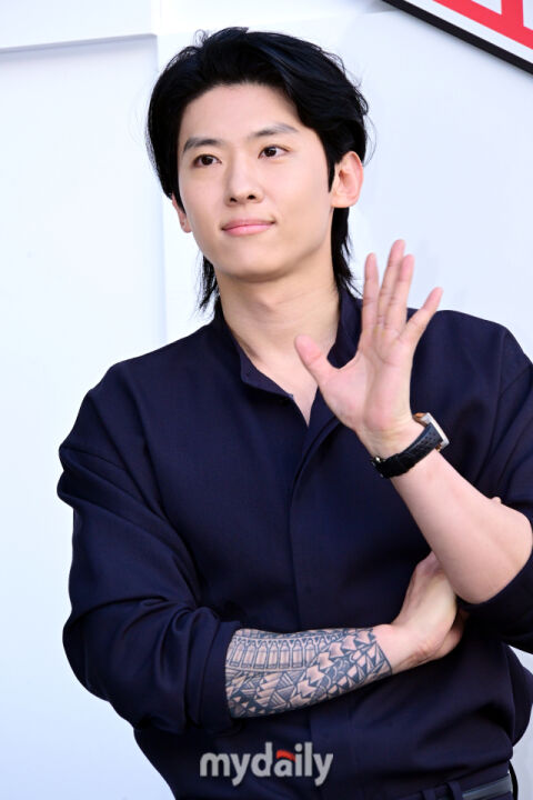 [MD포토] 덱스 '강렬한 등장'