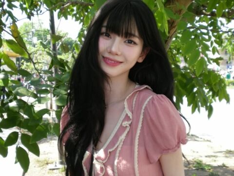 카리나, 핑크 블라우스 입고 청순美 폭발&hellip;"첫사랑 기억 조작"