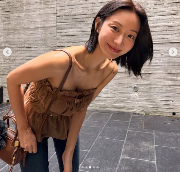 한그루는 지난 11일 자신의 SNS를 통해 일상의 자연스러운 순간을 담은 사진을 게재했다. /한그루 소셜미디어