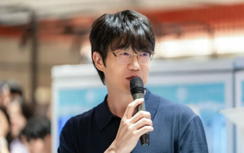 "갈수록 잘생겨져" 성시경, 'BTS 못지않은' 부산 인기