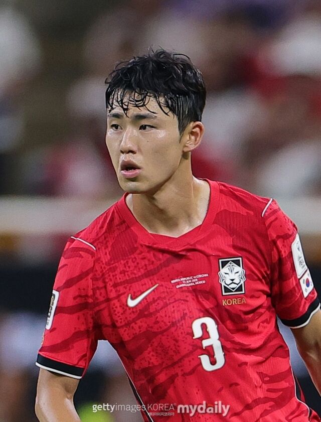 이기혁이 지난 12일(한국시각) 멕시코 할라스코주 과달라하라 인근 사포판의 과달라하라 스타디움에서 펼쳐진 체코와의 '2026 북중미 월드컵' A조 1차전을 치르고 있다./게티이미지코리아