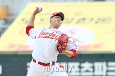 [MD포토] 김민준 'SSG 승리를 위해'