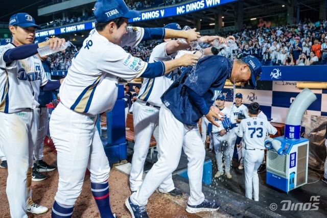 이호준 NC 감독이 KBO 통산 61번째 100승 감독이 되었다./NC 다이노스