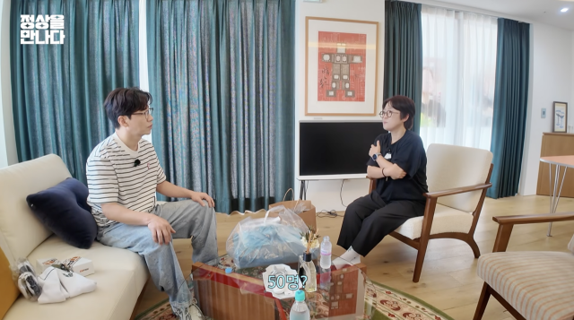 송은이가 직접 이끄는 콘텐츠 기업의 성장 과정과 경영 철학을 공개했다. / 유튜브 채널 '정상훈 비정상훈'