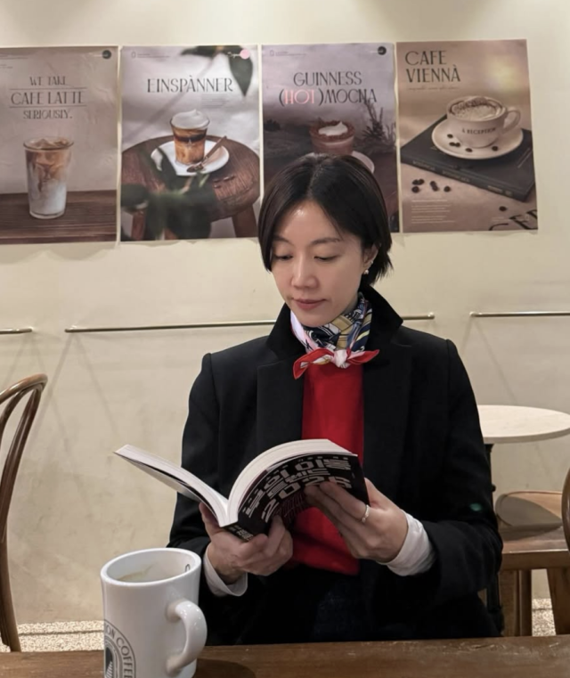 서현진이 카페에서 목격한 한 학부모의 과도한 훈육 방식에 불편한 심경을 드러냈다. / 서현진 SNS