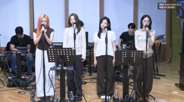 피프티피프티 / MBC FM4U 보이는 라디오 캡처