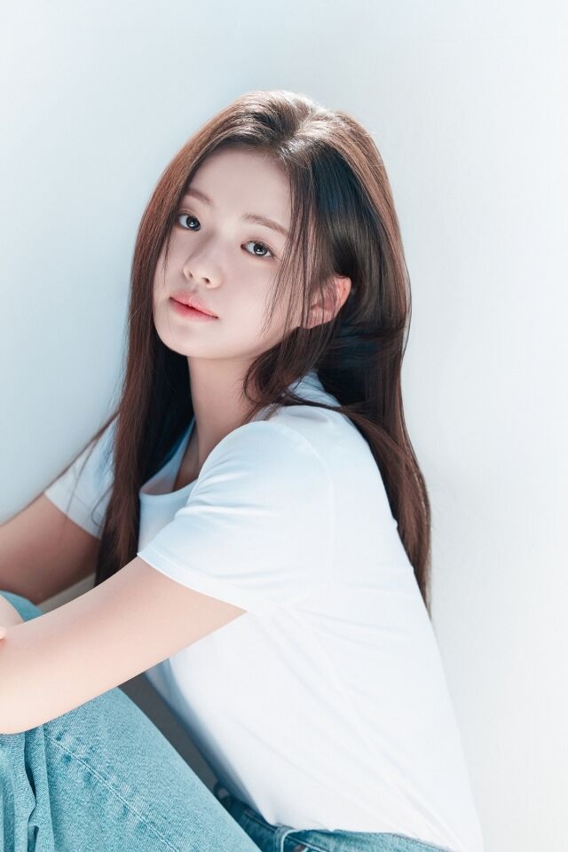 김시아 / 바로엔터테인먼트