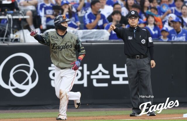 이도윤이 6월 19일 대전 삼성 라이온즈전 안전 진루권을 받아 홈에 들어오고 있다./한화 이글스 제공