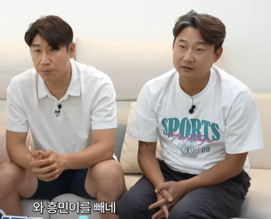 대한민국 축구대표팀이 19일 과달라하라 스타디움에서 열린 멕시코와의 '2026 국제축구연맹(FIFA) 북중미월드컵' A조 조별리그 2차전에서 0-1로 패배했다. 전직 국가대표 이을용과 이천수, 이근호는 '리춘수' 유튜브 채널에 출연해 멕시코전 경기력에 대해 평가했다./'리춘수' 유튜브 채널 캡처