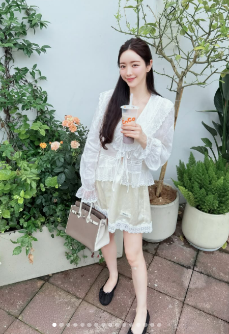 홍수아 SNS