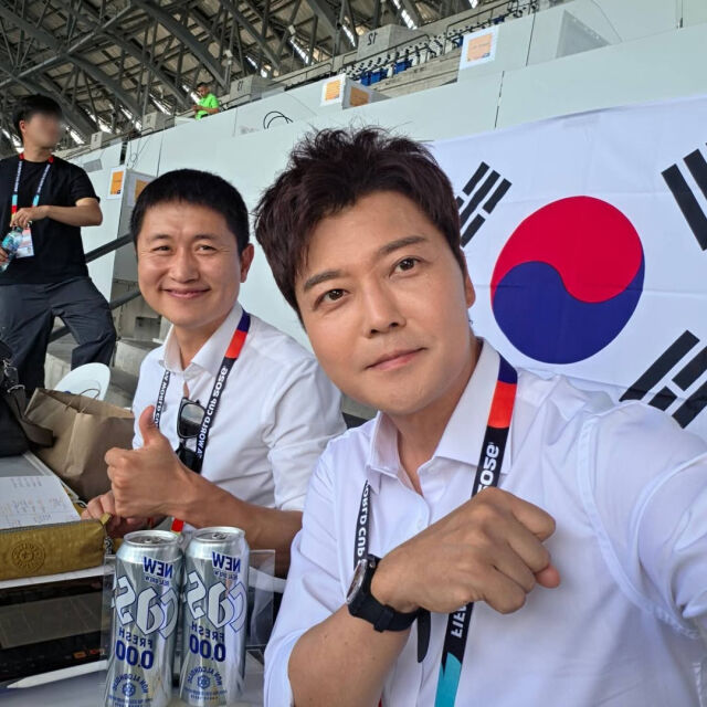 / 전현무 SNS
