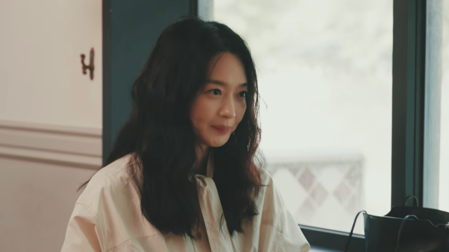 배우 신민아./유튜브 채널 '당분간 공효진'