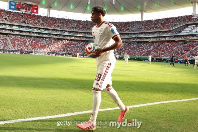 27일 과달라하라 스타디움에서 열린 우루과이와 스페인의 '2026 북중미 월드컵' H조 조별리그 3차전. 스페인의 라민 야말./게티이미지코리아