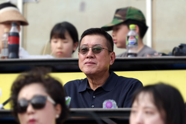 하라 다쓰노리 전 요미우리 자이언츠 감독이 6월 28일 잠실 야구장에서 야구를 지켜보고 있다./두산 베어스 제공