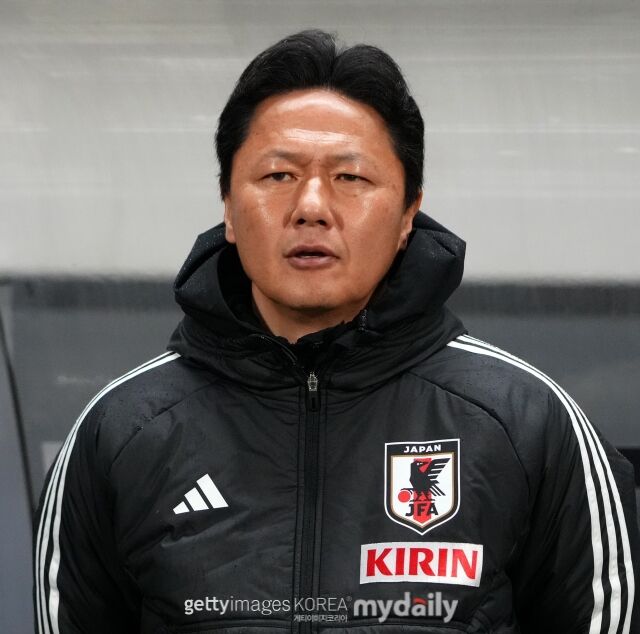 일본이 30일 휴스턴 스타디움에서 열린 '2026 국제축구연맹(FIFA) 북중미 월드컵' 32강전 브라질과의 경기에서 1-2로 패배한 뒤 오이와 고 일본 U-21 축구대표팀 감독이 모리야스 하지메 일본 축구대표팀 감독의 후임으로 거론되고 있다. 오이와 일본 U-21 축구대표팀 감독./게티이미지코리아